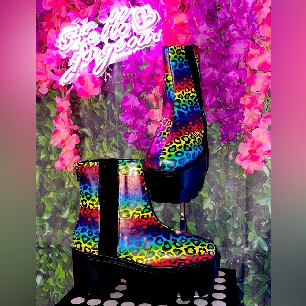 Multicolor Platform Faux Leather Booties